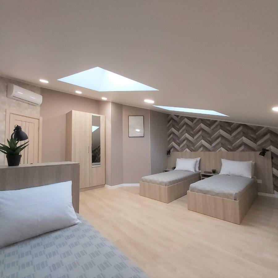 Two-Bedroom Apartment Near Forum Leopoli Esterno foto