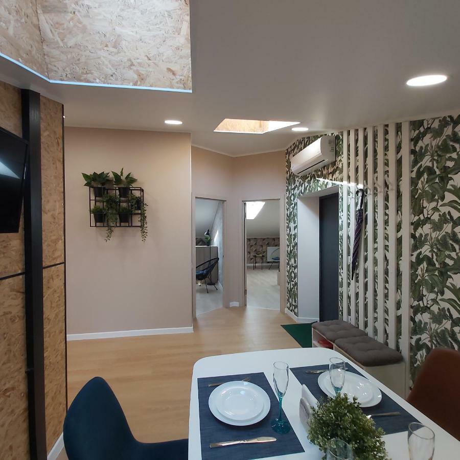 Two-Bedroom Apartment Near Forum Leopoli Esterno foto