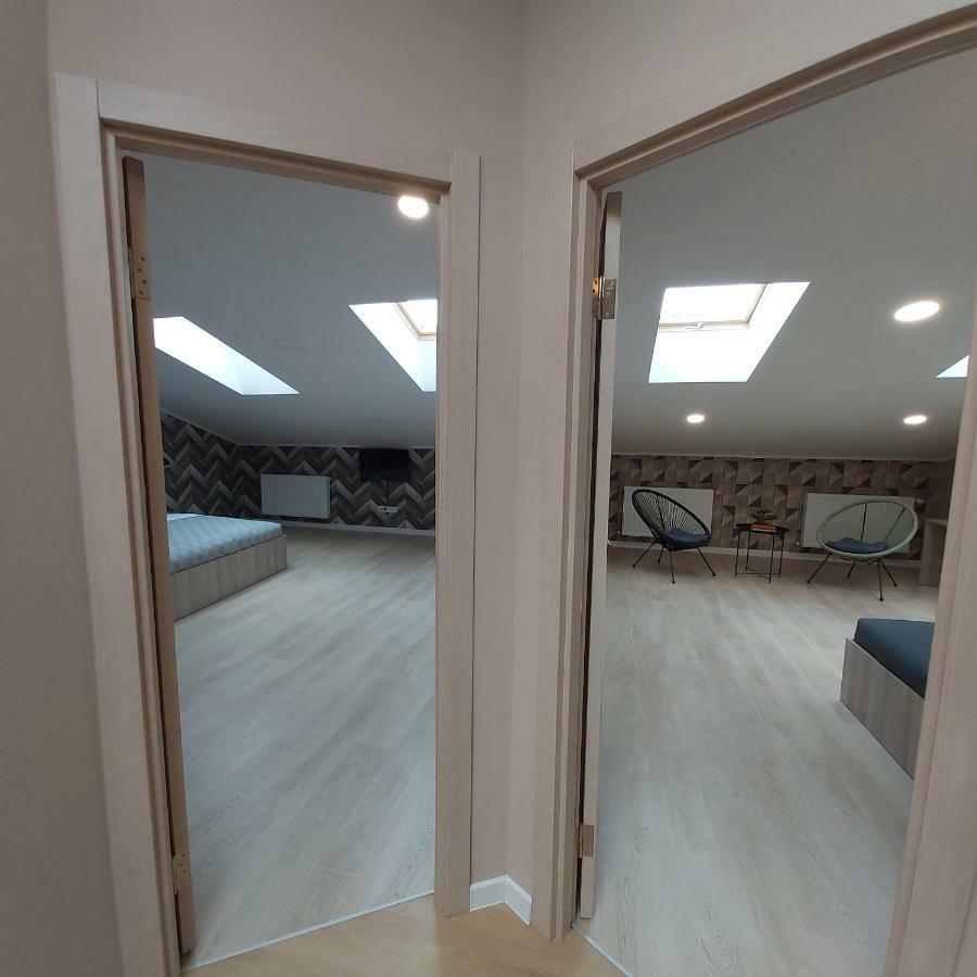 Two-Bedroom Apartment Near Forum Leopoli Esterno foto